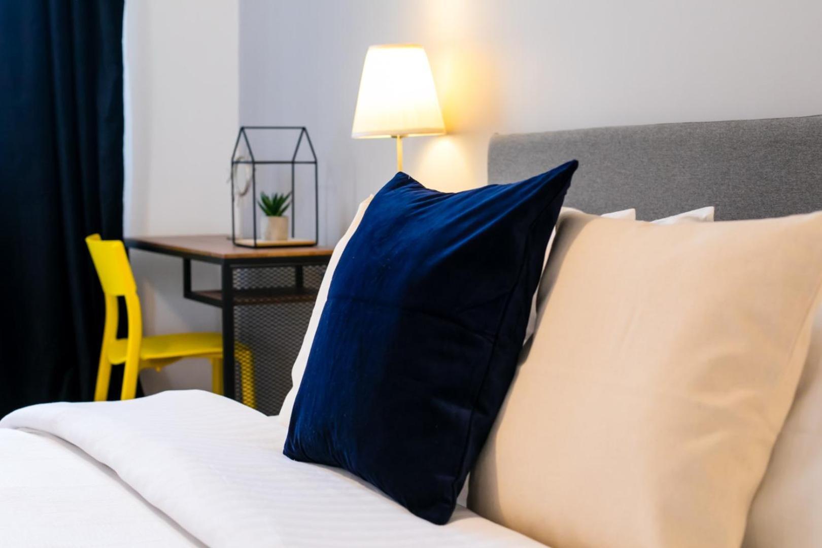 Heart Of The City - Cozy Apartments In Prime Location Bukarest Rum bild