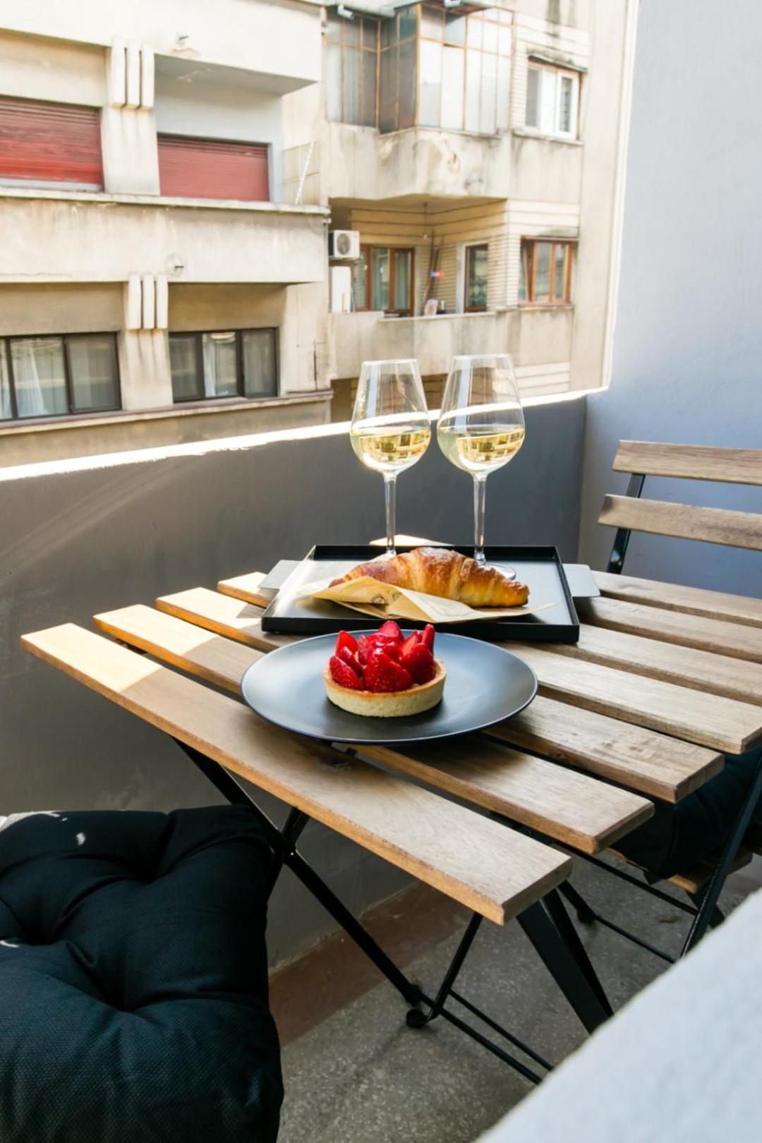 Heart Of The City - Cozy Apartments In Prime Location Bukarest Rum bild